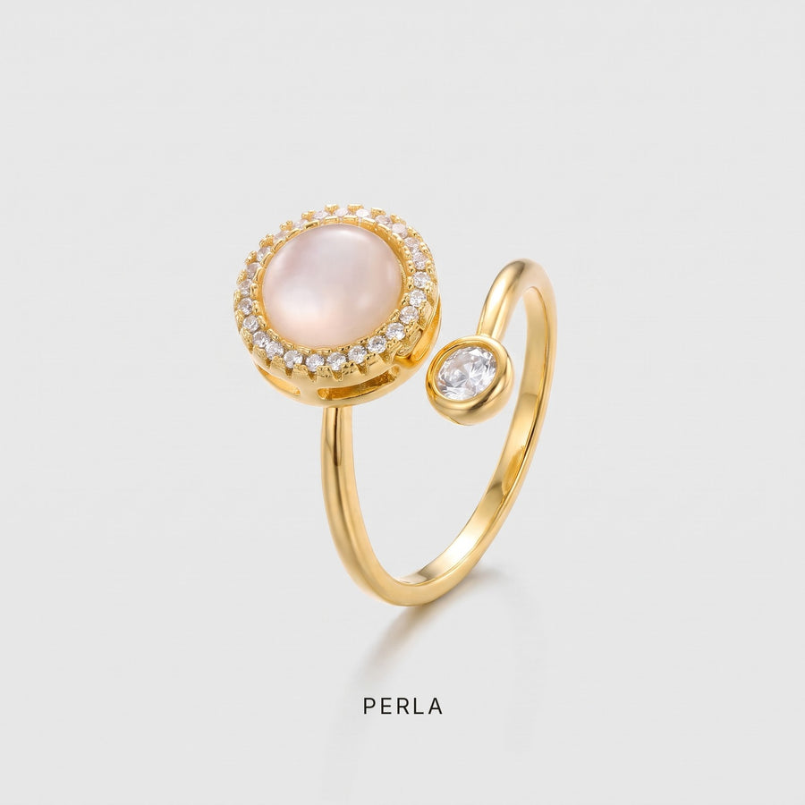LUGNA Calm Ring Perla in gold, moonstone halo charm