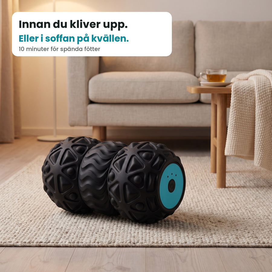 STEGA fotroller på en matta framför soffan