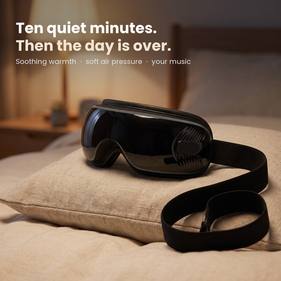 DVALA eye massager on a pillow in the evening