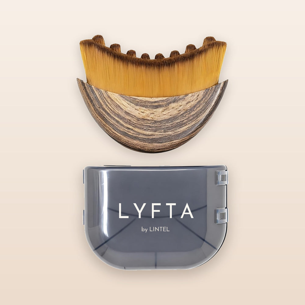 The LYFTA brush with its protective storage case